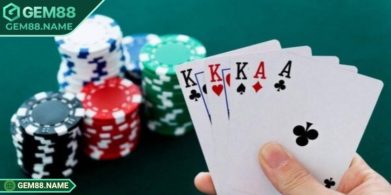 Bài Tấn Gem88 - Trò Đánh Bài Giải Trí Đổi Thưởng Cực Lớn 3 Chia bài đều tay, bắt đầu ván đấu